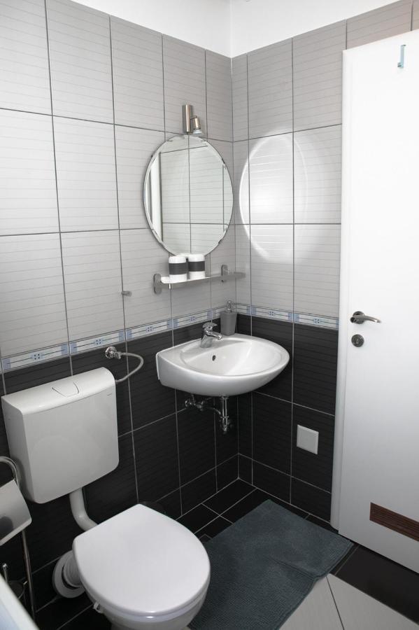 Apartment Nika, Arena Zagreb Exteriör bild